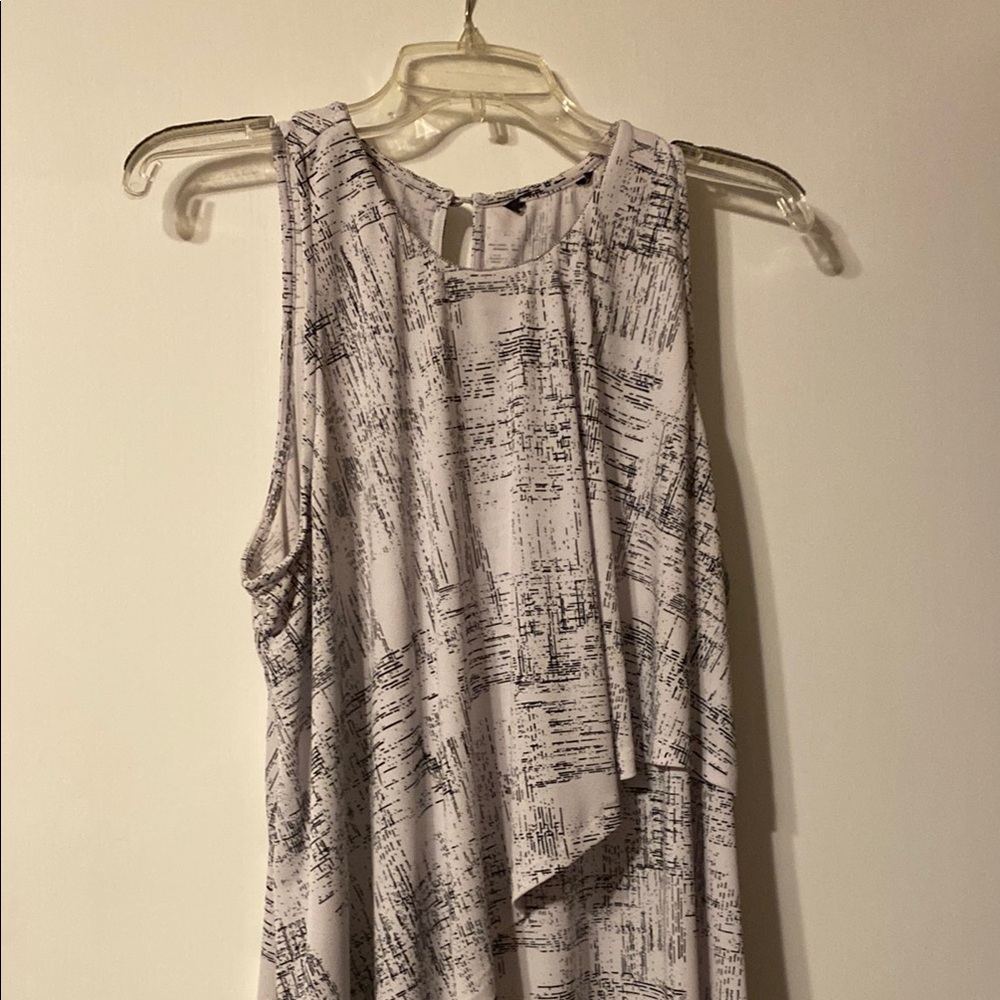 Chaus Black and White Sleeveless Top